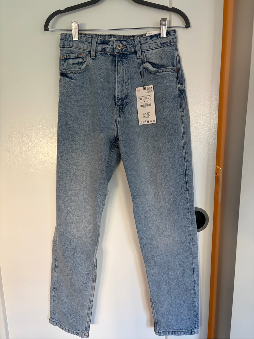 NWT Zara Women’s Mom Fit High Rise Slim Ankle Jeans